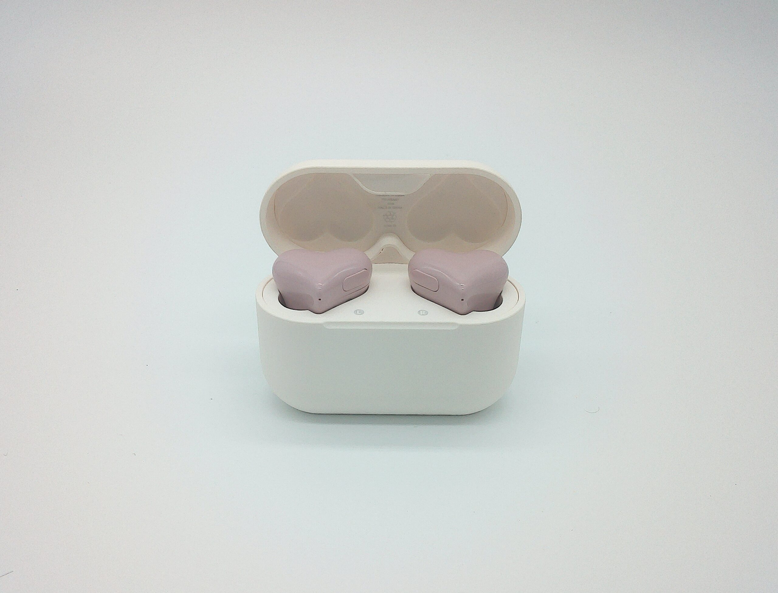 New Original waterproof Heart Shaped Earbuds *pink - Image 3